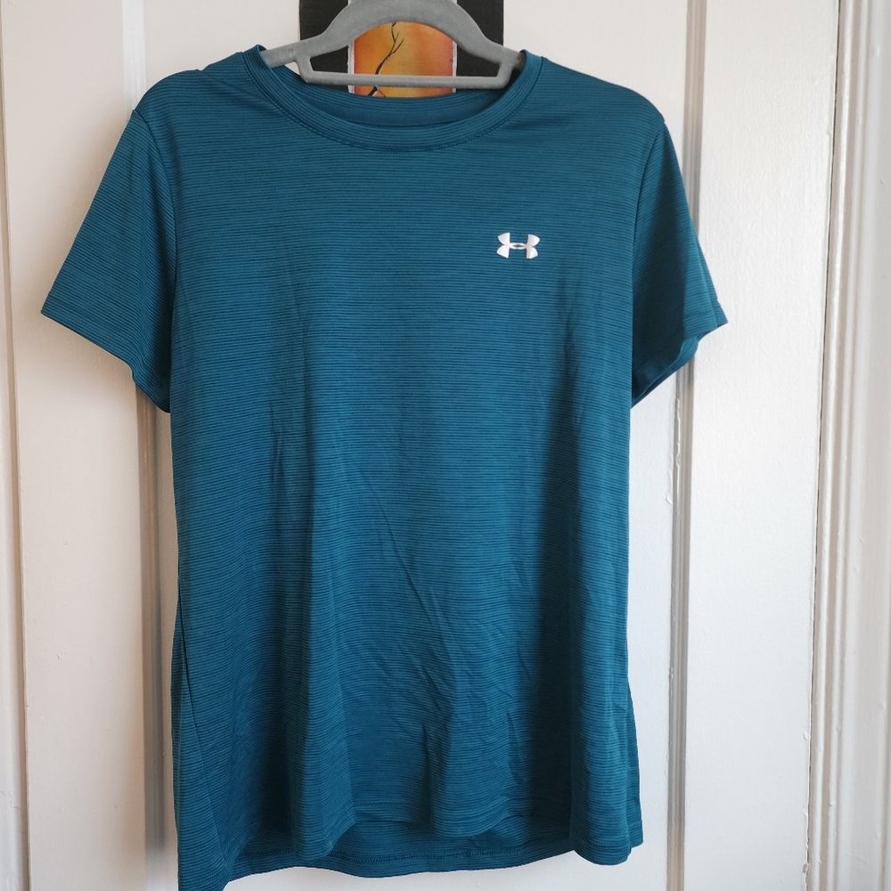 Under Armour Jersey slick material
